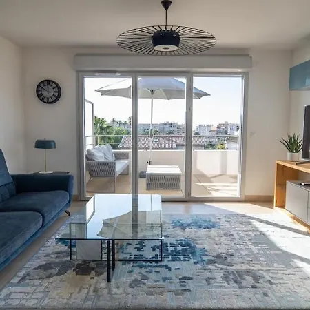 Guestready - Sky-high Comfort With Views Apartment *