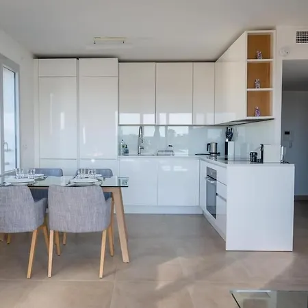 Apartment Guestready - Sky-high Comfort With Views